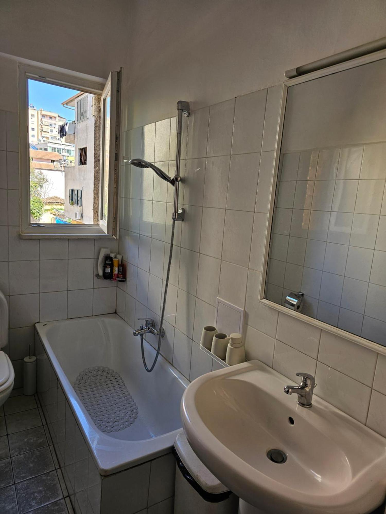 Alea2 Apartment Tirana Eksteriør billede